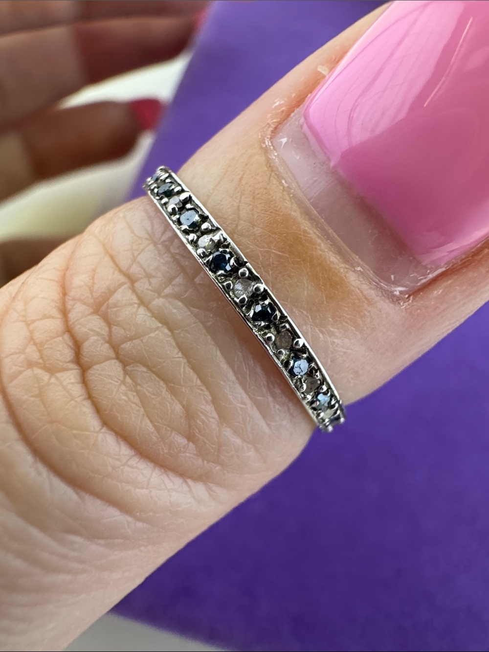 💛 Vintage 10k White Gold Blue & White Pavé Diamond Eternity Ring | Stackable - Picture 2 of 10